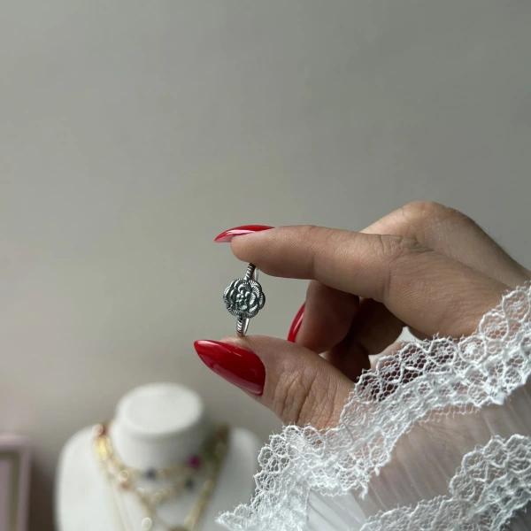 Antique Rose Yüzük