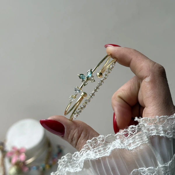 Prenses Mavi Taşlı Kelebek Kelepçe Bileklik