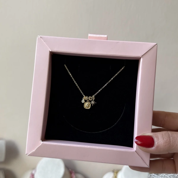 Kuzey Yıldız Charmlı Kolye