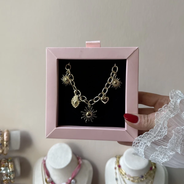 Güneş ve Kalp Charmlı Kolye