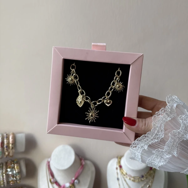 Güneş ve Kalp Charmlı Kolye