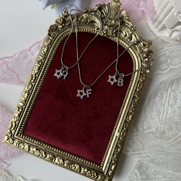 Yıldız Charmlı Harf Kolye