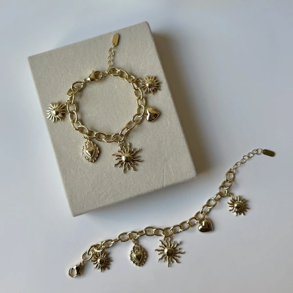 Güneş ve Kalp Charmlı Bileklik