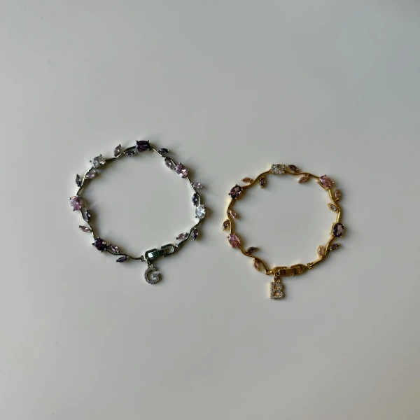 Chromelle Tulip Harf Charmlı Bileklik