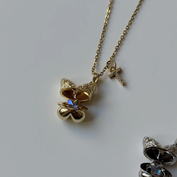 Harf Charmlı Kelebek İçinde Kelebek Kolye