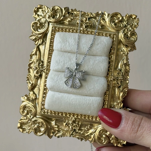 Taşlı Fiyonk Kolye