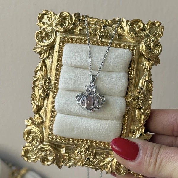 Pembe Taşlı Midye Kolye