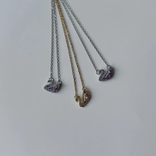 Pembe Taşlı Kuğu Kolye