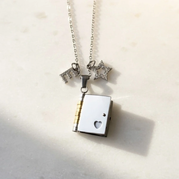 Fotoğraflı Kitap Kolye