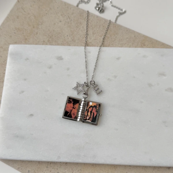 Yazılı ve Fotoğraflı Kitap Kolye