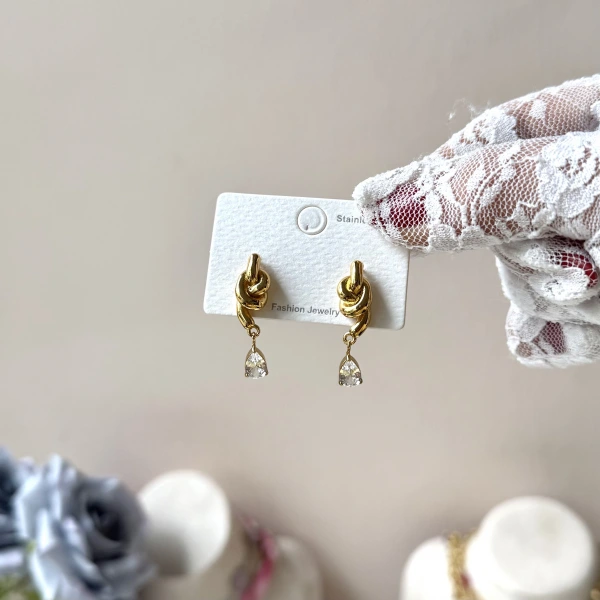 Düğüm Taşlı Küpe