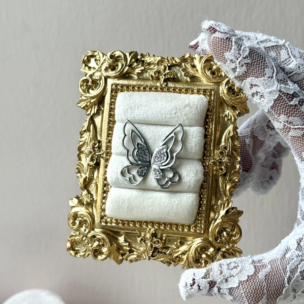 Taşlı Kelebek Küpe