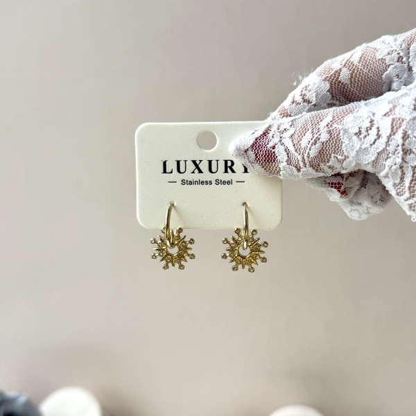 Taşlı Yıldız Küpe