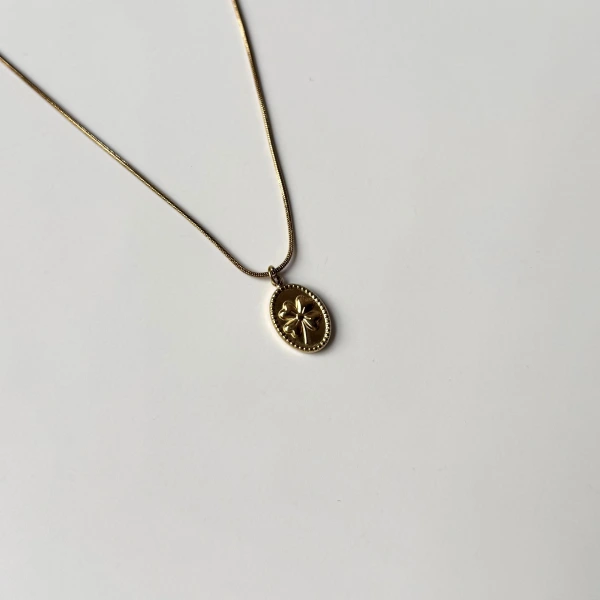 4 Yapraklı Yonca Kolye