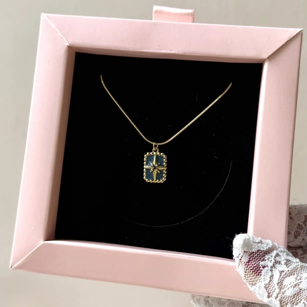 Mavi Kuzey Yıldızlı Kolye