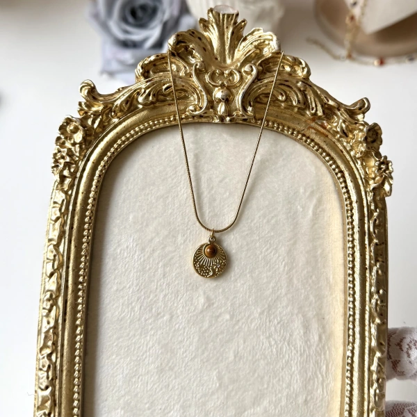 Vintage Yuvarlak Kaplan Gözü Kolye