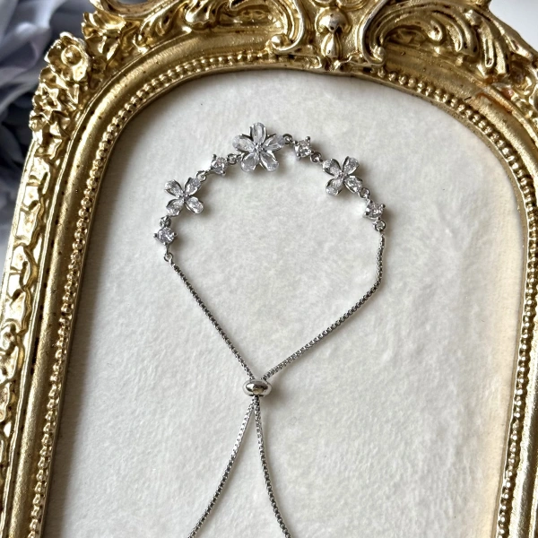 Taşlı Çiçek Bileklik