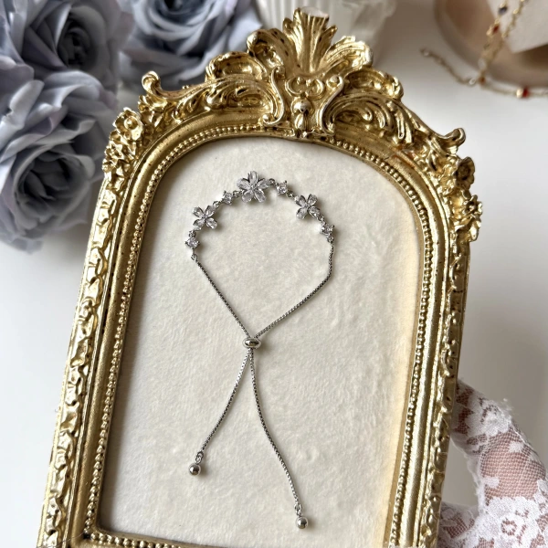 Taşlı Çiçek Bileklik