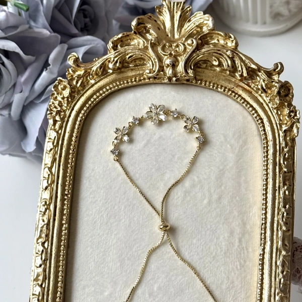 Taşlı Çiçek Bileklik