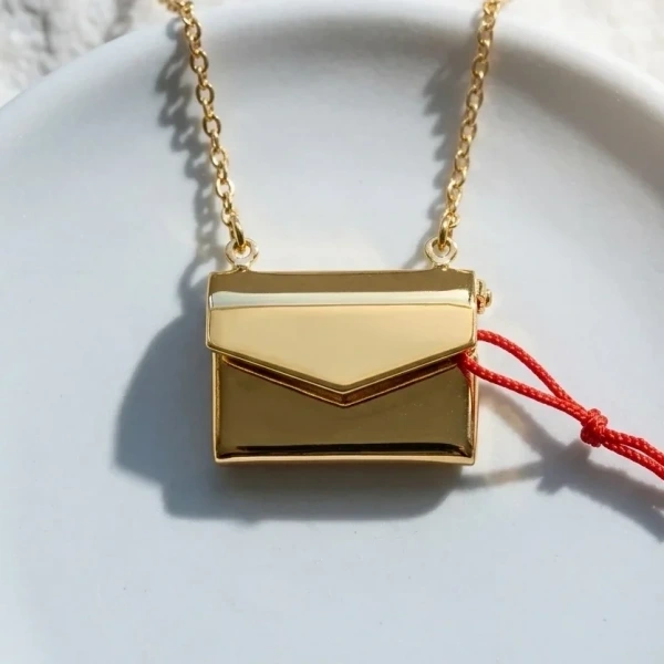 Fotoğraf ve Yazılı Zarf Kolye