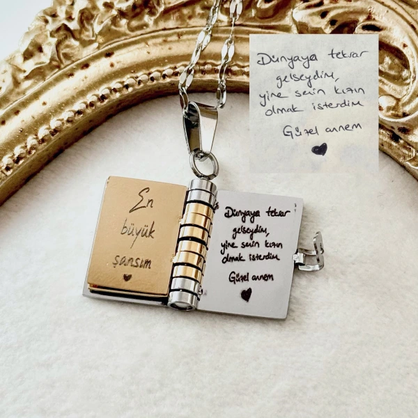3 Fotoğraflı 4 Sayfa Yazılı Kitap Kolye