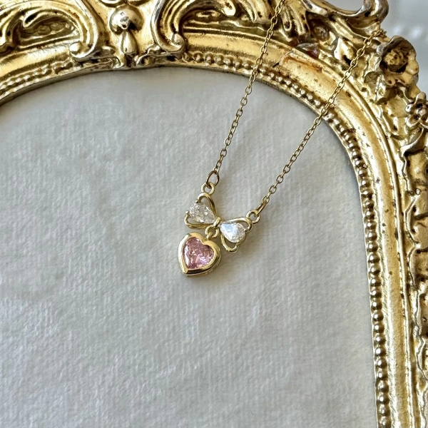 Fiyonk Pembe Kalp Kolye