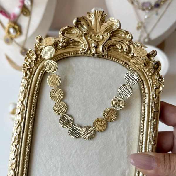 Golden Dots Kolye