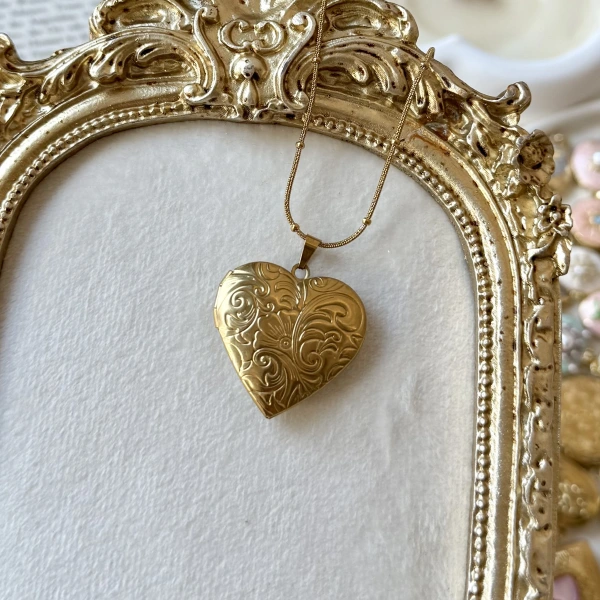 Desenli Fotoğraflı ve Yazılı Kolye (2.1cm)