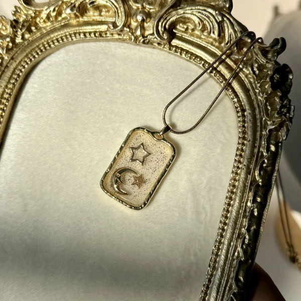 Moon Relic Kolye