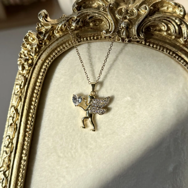Cupids Kiss Kolye
