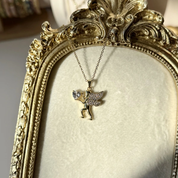 Cupids Kiss Kolye