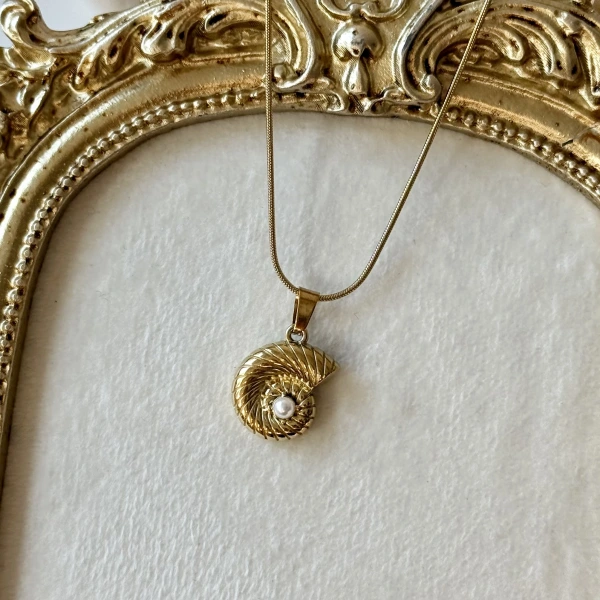 Golden Spiral Kolye