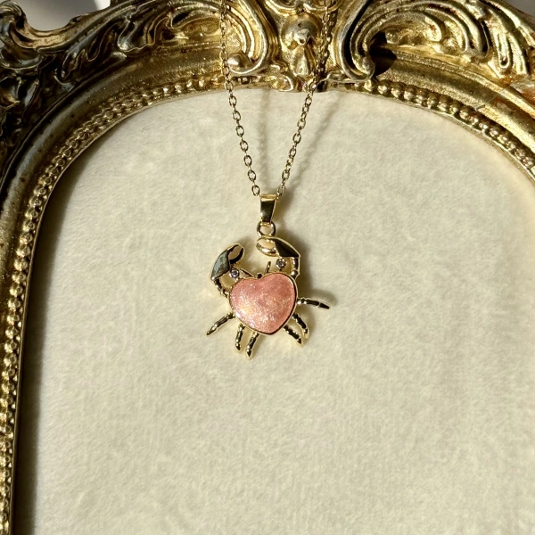 Pink Crab Kolye