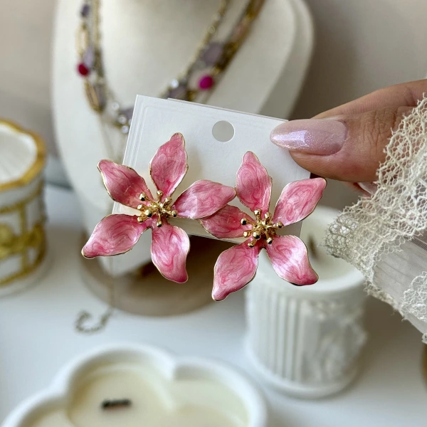 Blush Bloom Küpe