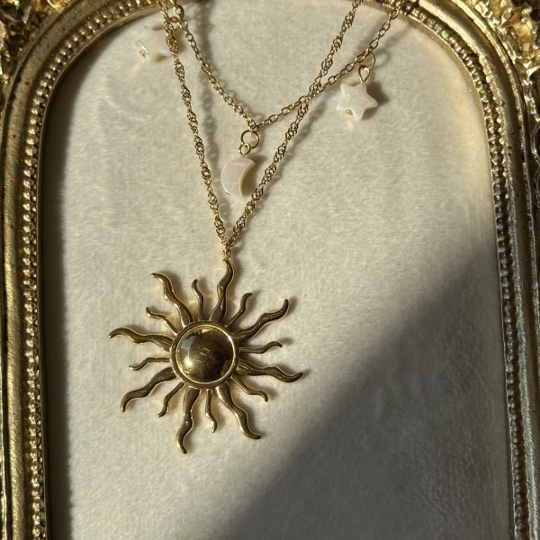 Güneş Charm Kolye