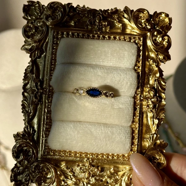Luna Blue Yüzük