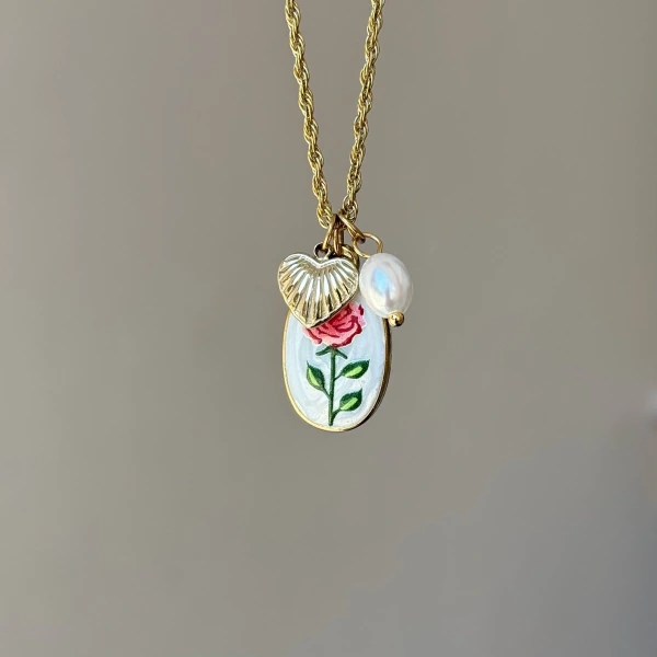 Vintage Gül Çok Charmlı Kolye