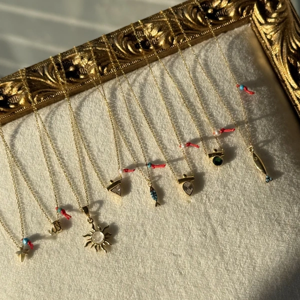 Taşlı Balık Kolye