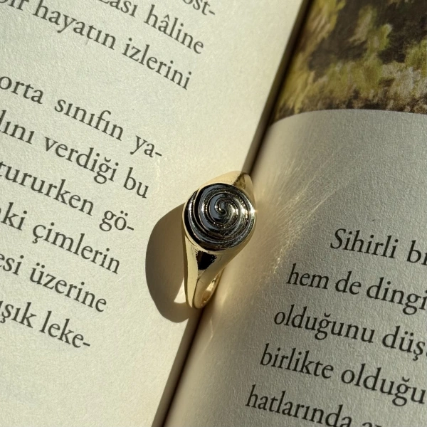 Spiral Yüzük