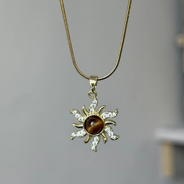 Taşlı Kehribar Güneşi Kolye