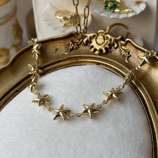 Yıldızlı Choker