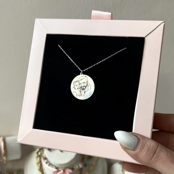 925 Ayar Gümüş Yuvarlak Portre Kolye