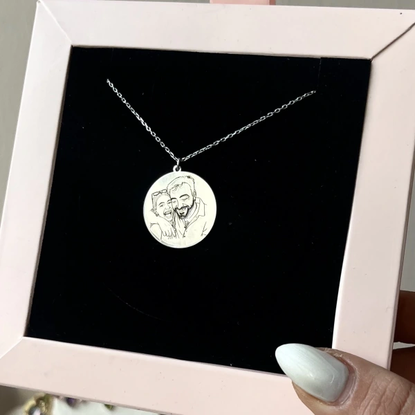 925 Ayar Gümüş Yuvarlak Portre Kolye