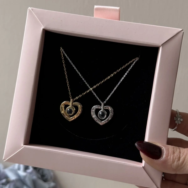 99 Dilde Seni Seviyorum Yazan Mercekli Kolye