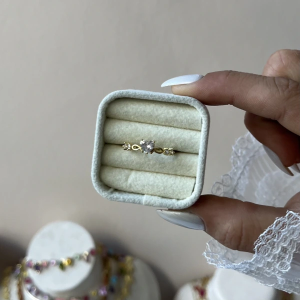 Banded Heart Yüzük