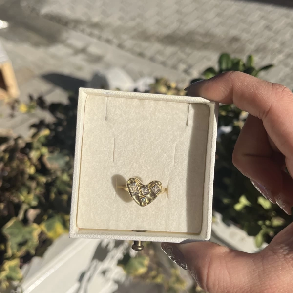Beyaz Taşlı Kalp Vintage Yüzük I Ham Pirinç