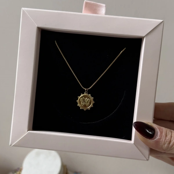 Butterfly Locket Kolye