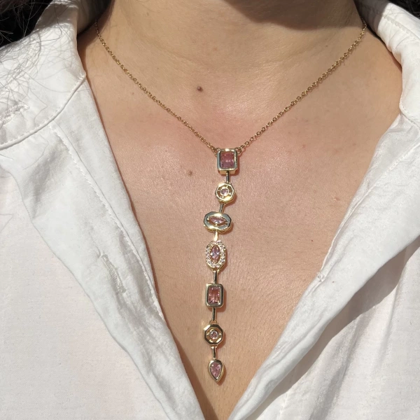 Pembe Aura Kolye