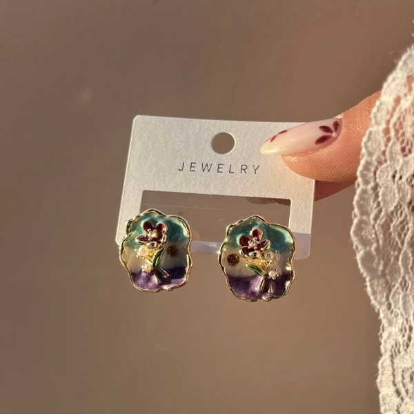 Château Çiçekleri Küpe