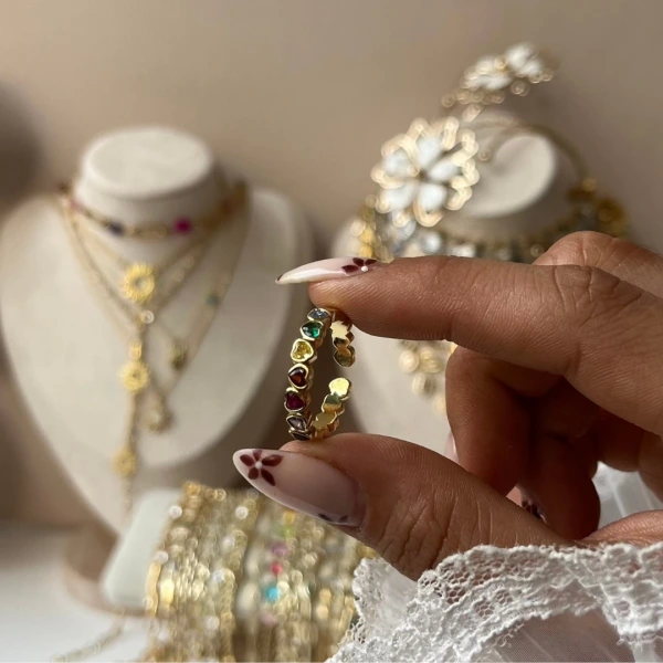 Chromatic Embrace Yüzük